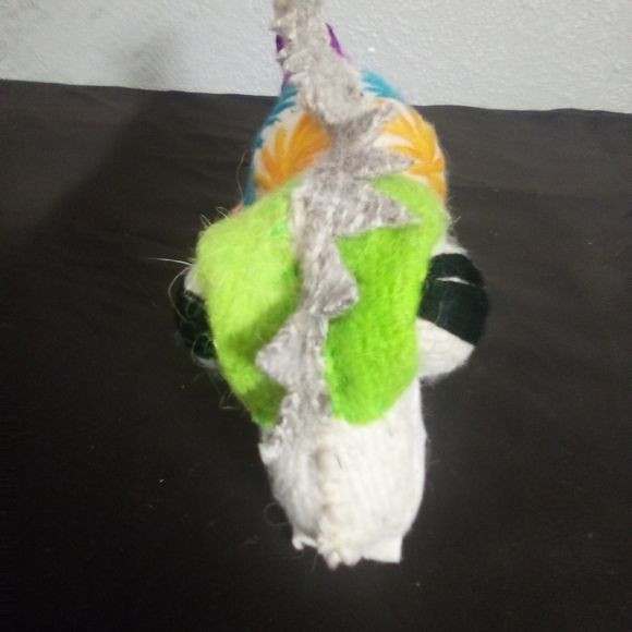 Colorful Plush Dinosaur Toy for Reptile Pets - Picture 5 of 5